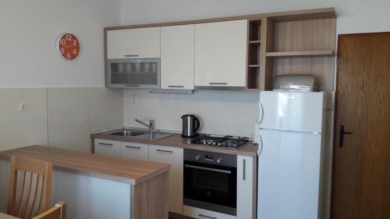 Apartments And Rooms By The Sea Seline, Paklenica - 6440 Starigrad Paklenica Luaran gambar